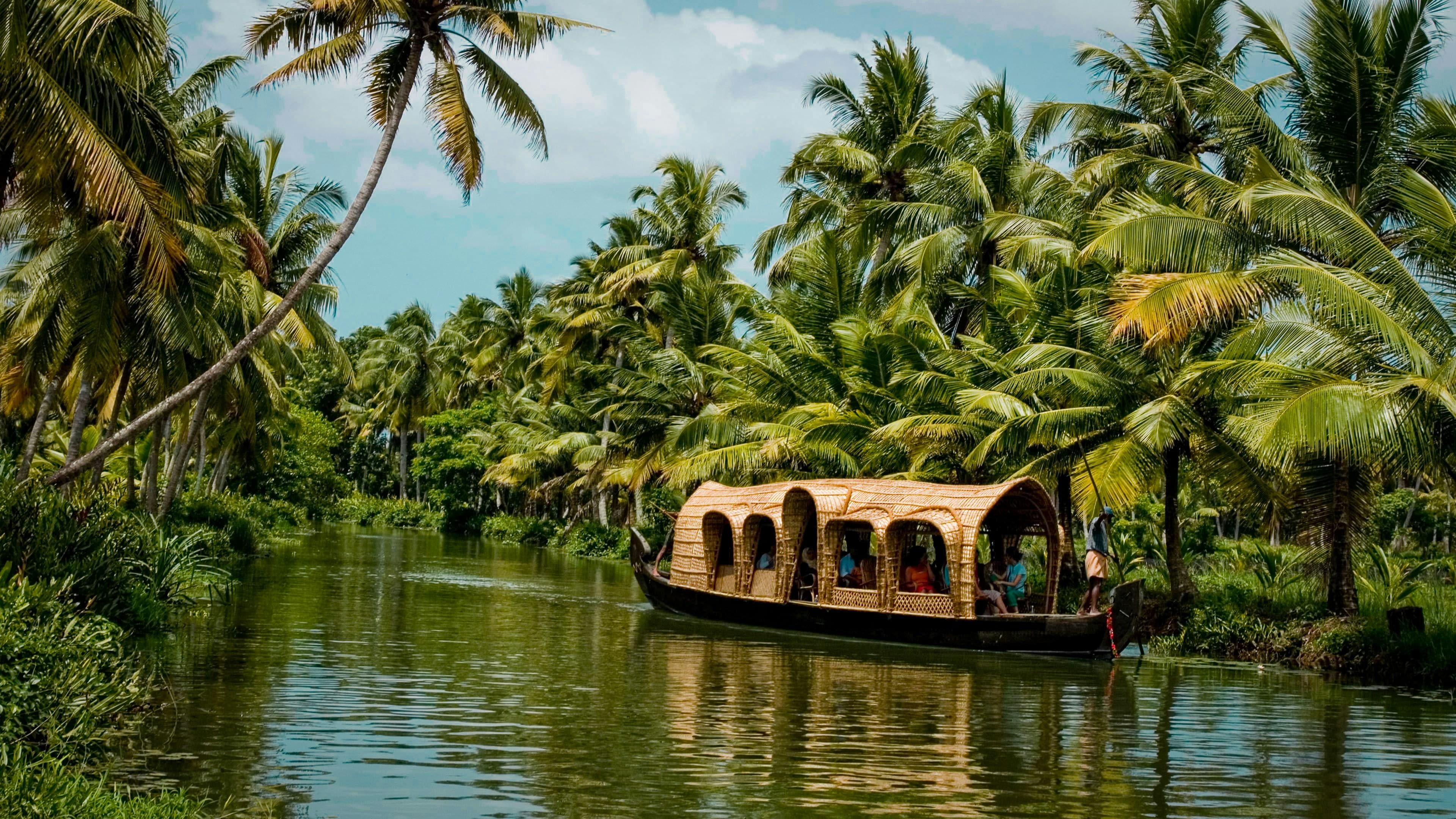 Kerala Backwaters & Beaches